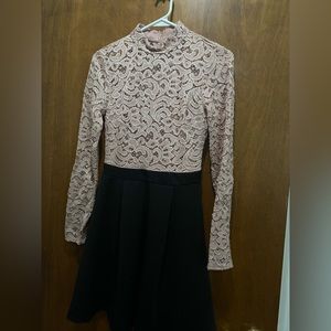 B Darlin women juniors small lace bodice w box plead skirt dress size 9/10